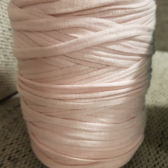 3 Skeins of recycled tshirt yarn pink green and beige - Picture 5 of 6